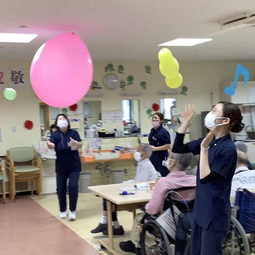 わかば通信 2025年10月号 介護施設で敬老会を行いました