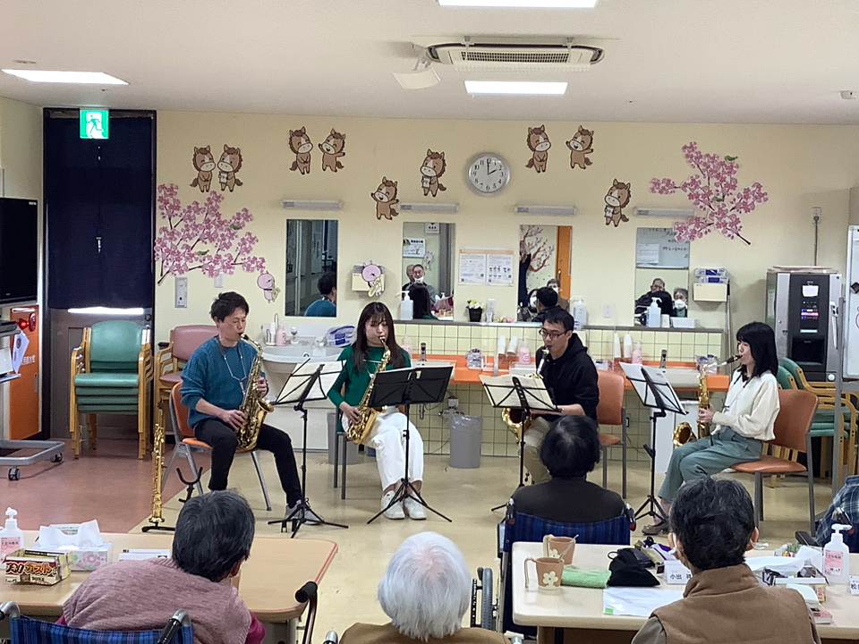 リエートの皆さんによる演奏の様子
